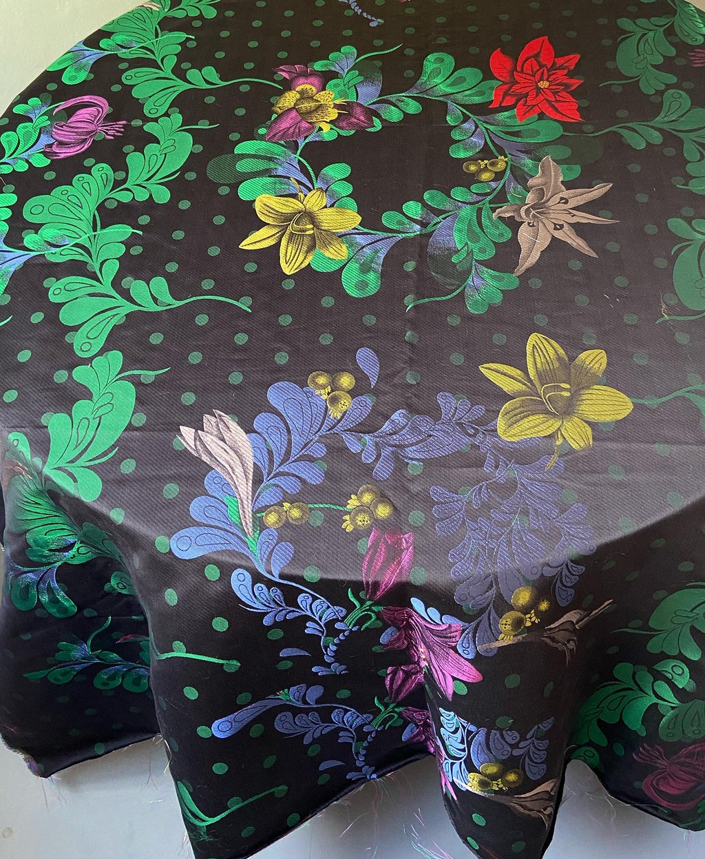 Brocade tablecloth Maison Vunka