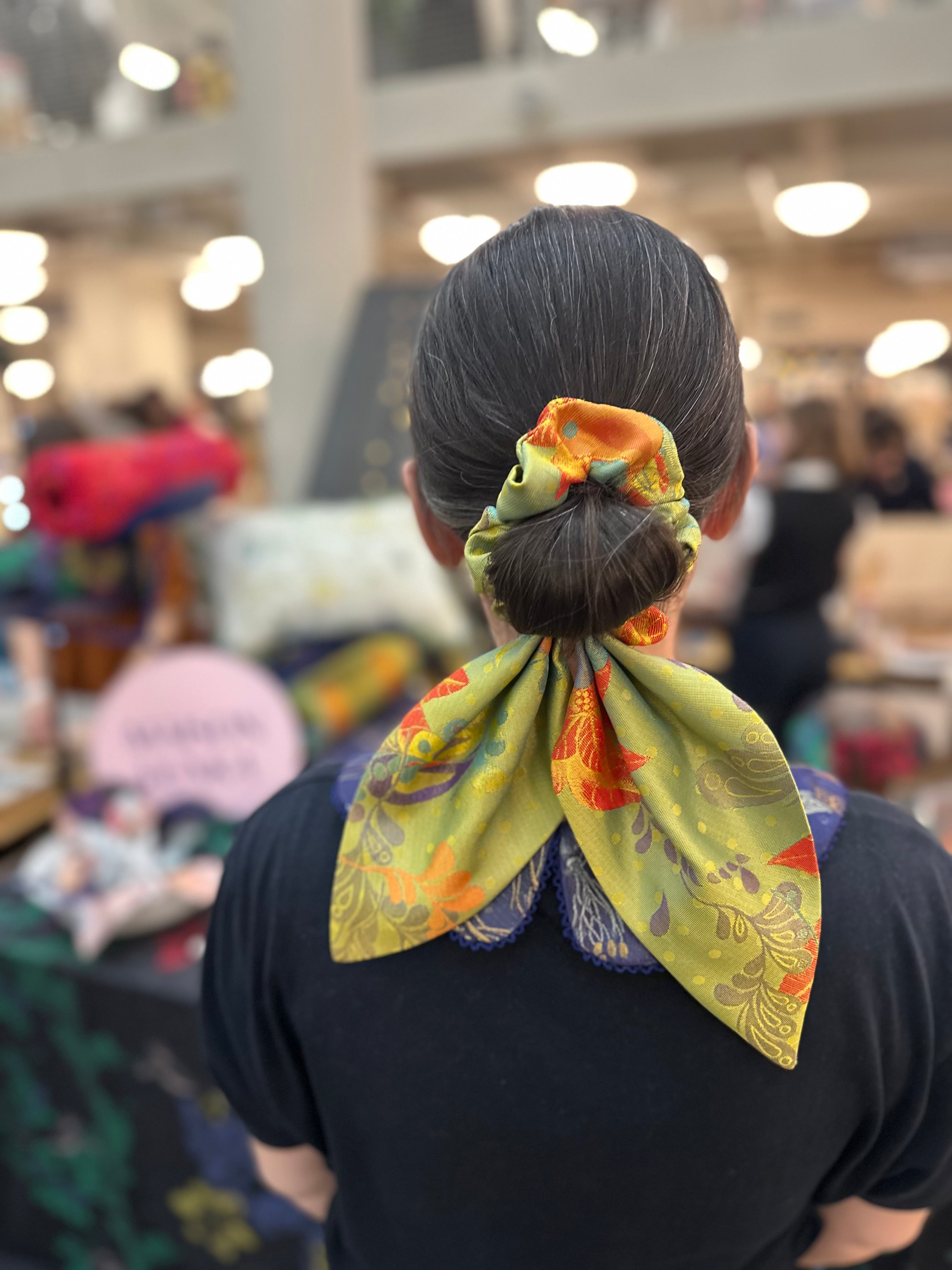 Brocade bow scrunchie big