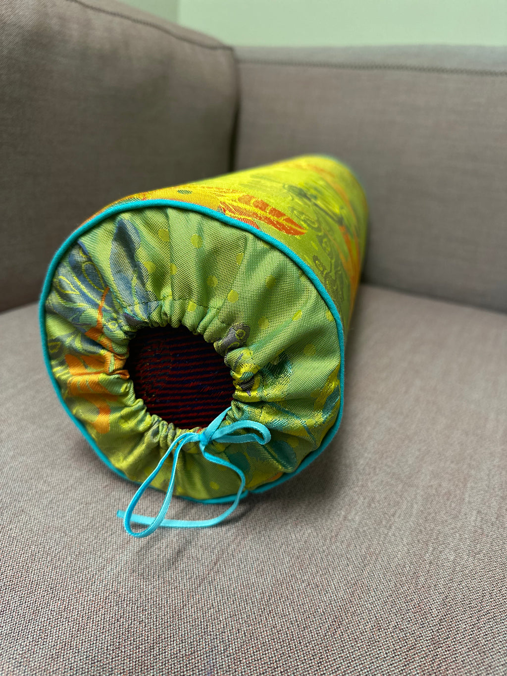 Brocade bolster pillow Green