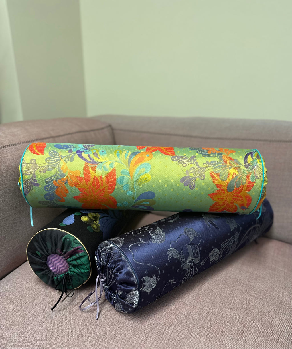 Brocade bolster pillow Green