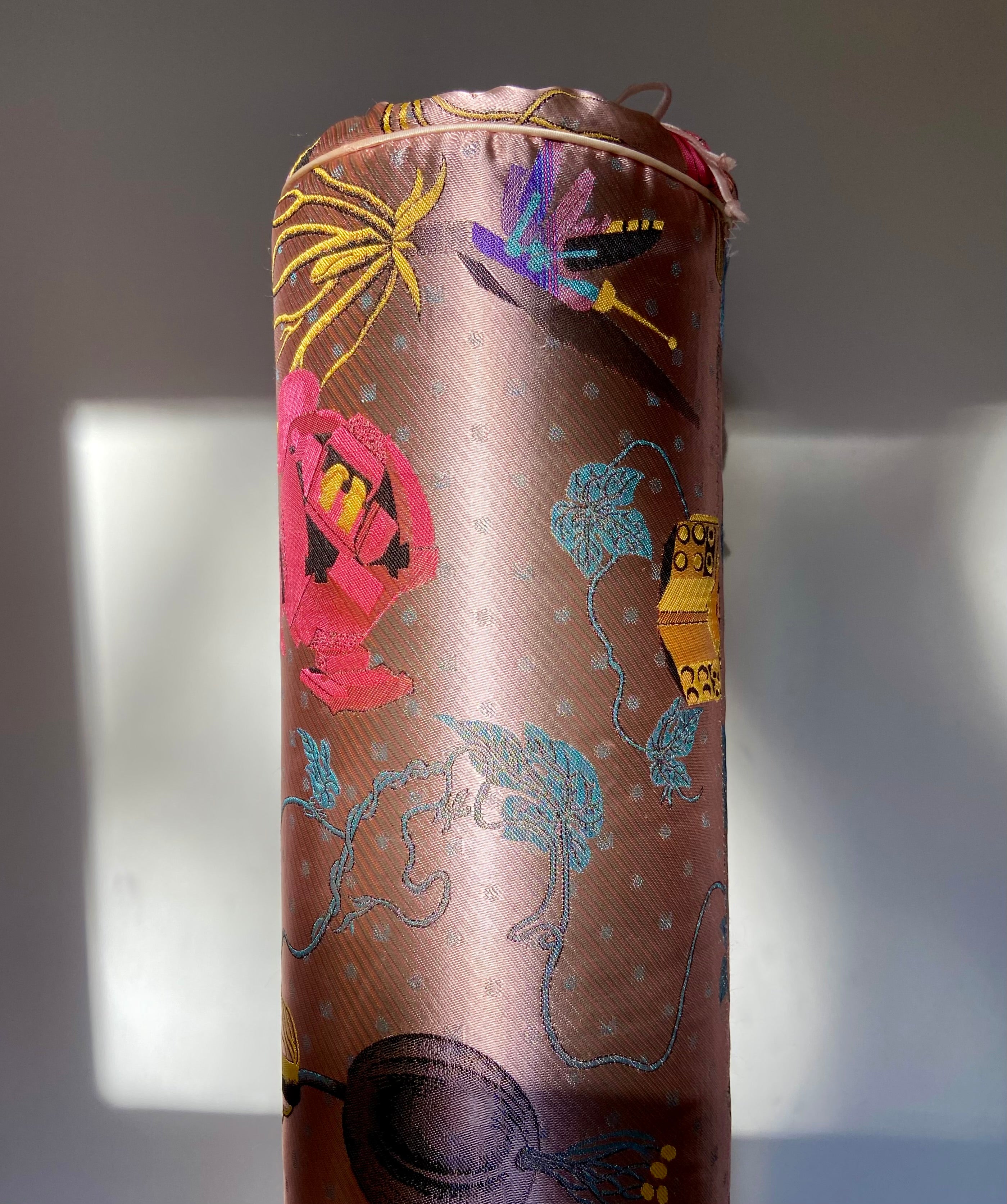 Brocade bolster pillow Pink