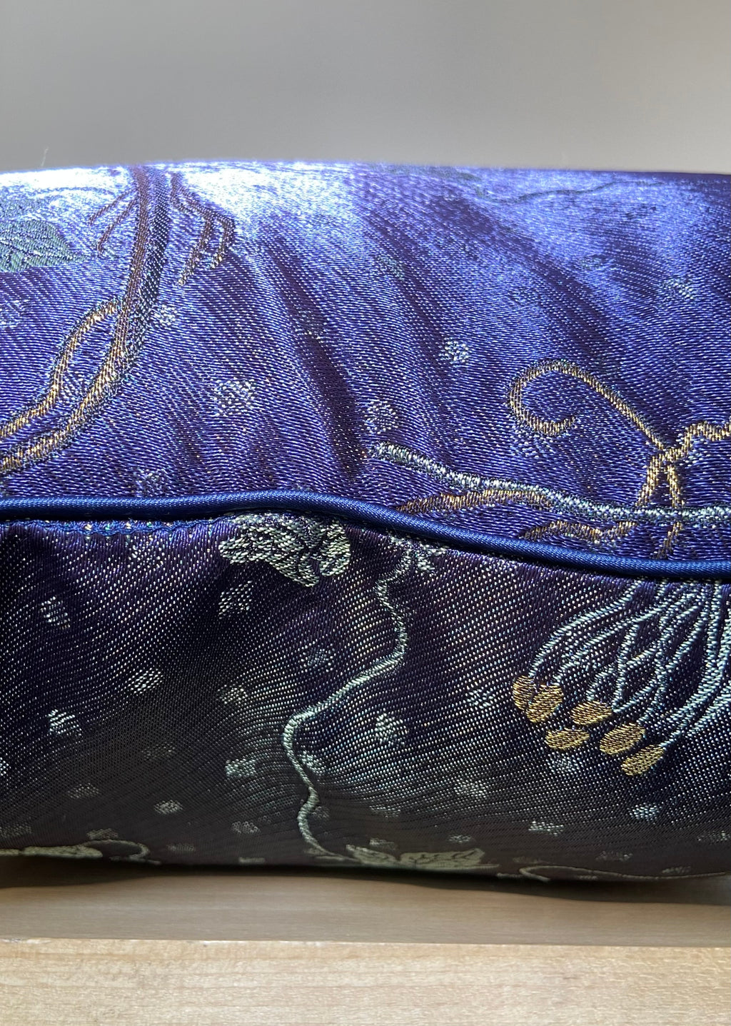 Brocade pillow Blue